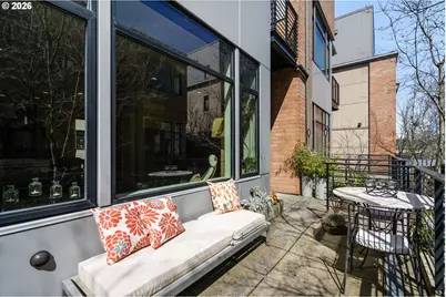 1672 NW Riverscape St, Portland, OR 97209 - Photo 5