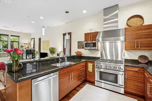 1672 NW Riverscape St, Portland, OR 97209 - Photo 13