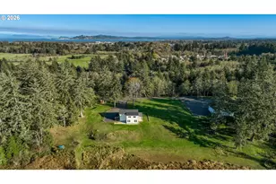101 SW Juniper Ave, Warrenton, OR 97146 - Photo 37