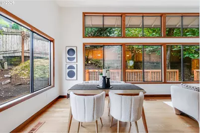 9820 SW 6th Ave, Portland, OR 97219 - Photo 7