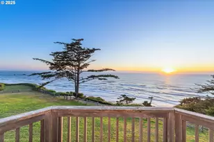 88248 Tokyo Ln, Bandon, OR 97411 - Photo 7