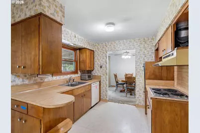 975 SE Kane Dr, Gresham, OR 97080 - Photo 7