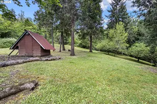 279 Lone Rock Rd, Glide, OR 97443 - Photo 33
