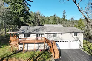 575 Cedar St, Sutherlin, OR 97479 - Photo 1