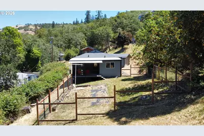 1520 NE Winter St, Roseburg, OR 97470 - Photo 45