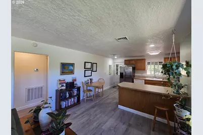 1520 NE Winter St, Roseburg, OR 97470 - Photo 21