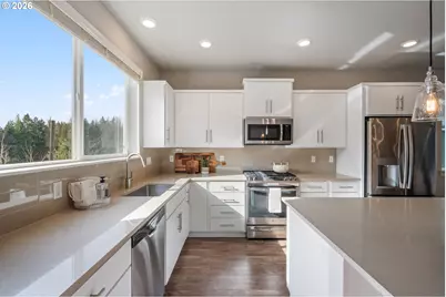 16712 SE Fox Glen Ct, Happy Valley, OR 97015 - Photo 13