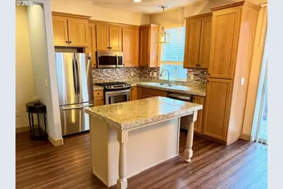 1987 NE 49th Way, Hillsboro, OR 97124 - Photo 3