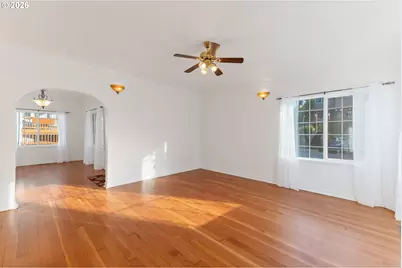 2341 W Castleman St, Longview, WA 98632 - Photo 7