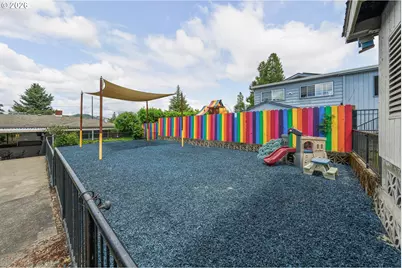 2843 W Sanders Ave, Roseburg, OR 97471 - Photo 7
