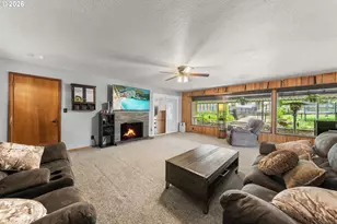 2843 W Sanders Ave, Roseburg, OR 97471 - Photo 15