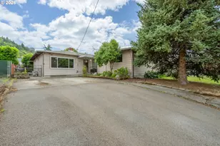 2843 W Sanders Ave, Roseburg, OR 97471 - Photo 1