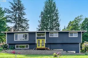 1710 Hillcrest Dr, West Linn, OR 97068 - Photo 1