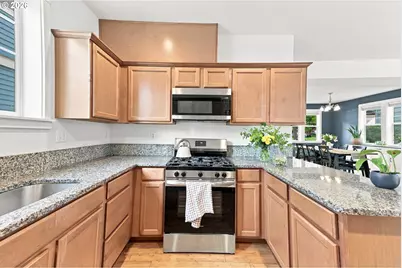 4957 N Hudson St, Portland, OR 97203 - Photo 7