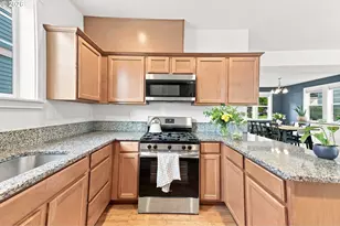 4957 N Hudson St, Portland, OR 97203 - Photo 7