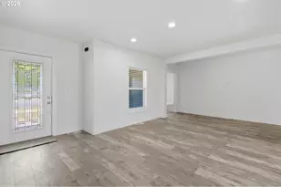 1319 N Main St, Newberg, OR 97132 - Photo 5