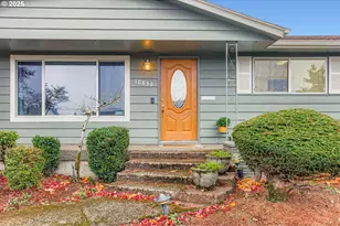 10832 SE Stephens St, Portland, OR 97216 - Photo 3