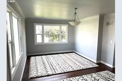 2494 Roosevelt Blvd, Eugene, OR 97402 - Photo 11