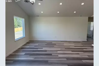 640 SE New Dream Ave, Irrigon, OR 97844 - Photo 5