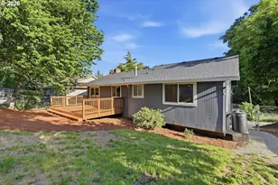 2820 SE 90th Pl, Portland, OR 97266 - Photo 25