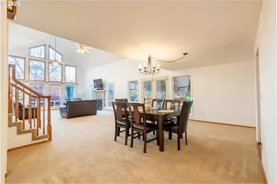 8925 SW 80th Ave, Portland, OR 97223 - Photo 5