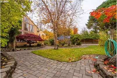 8925 SW 80th Ave, Portland, OR 97223 - Photo 37