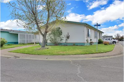 700 N Mill St #69, Creswell, OR 97426 - Photo 7