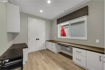 2060 Lakeland Way, Eugene, OR 97408 - Photo 27