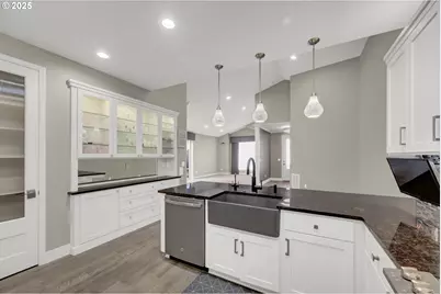 2060 Lakeland Way, Eugene, OR 97408 - Photo 13