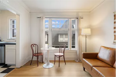 1811 NW Couch St #407, Portland, OR 97209 - Photo 9