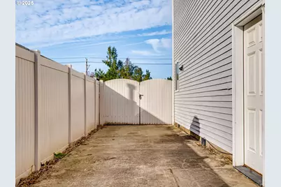 1114 NW 19th Ave, Battle Ground, WA 98604 - Photo 41