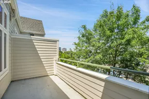 305 S Montgomery St, Portland, OR 97201 - Photo 9