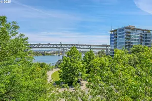 305 S Montgomery St, Portland, OR 97201 - Photo 15