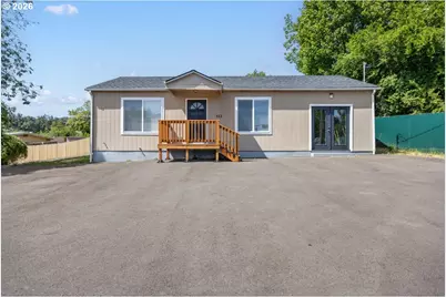 512 NW Cecil Ave, Roseburg, OR 97470 - Photo 1