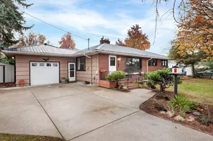 1915 NE 148th Ave, Portland, OR 97230 - Photo 1