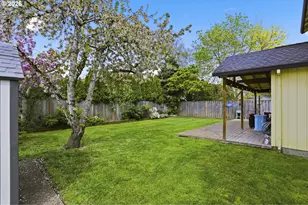 821 NE Eaglenest Ct, Hillsboro, OR 97124 - Photo 35