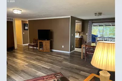 955 Irvine St, The Dalles, OR 97058 - Photo 3
