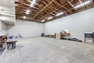 1938 7th St, Springfield, OR 97477 - Photo 41