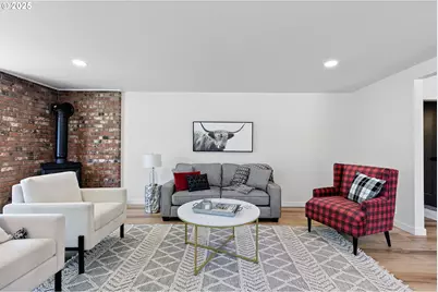 1938 7th St, Springfield, OR 97477 - Photo 7