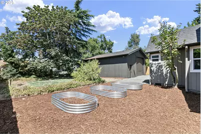 1938 7th St, Springfield, OR 97477 - Photo 47