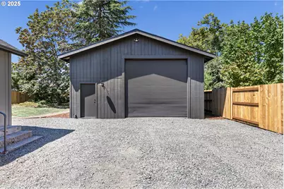 1938 7th St, Springfield, OR 97477 - Photo 39