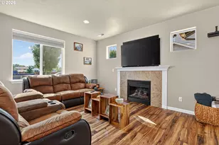 952 Heritage Loop, The Dalles, OR 97058 - Photo 3