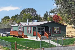 7 GrandView Dr, Lyle, WA 98635 - Photo 1