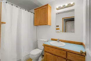 125 SW Spruce St, Dundee, OR 97115 - Photo 25