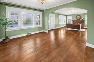 1014 8th St, Astoria, OR 97103 - Photo 7