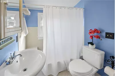 1014 8th St, Astoria, OR 97103 - Photo 17