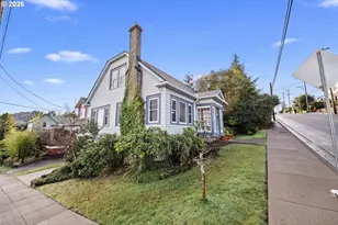 1014 8th St, Astoria, OR 97103 - Photo 21