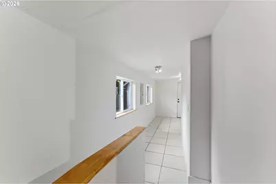 6334 NE Hassalo St NE, Portland, OR 97213 - Photo 17