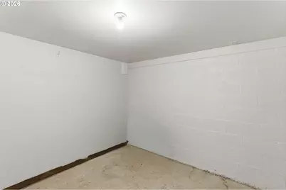 6334 NE Hassalo St NE, Portland, OR 97213 - Photo 21
