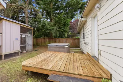 6334 NE Hassalo St NE, Portland, OR 97213 - Photo 23